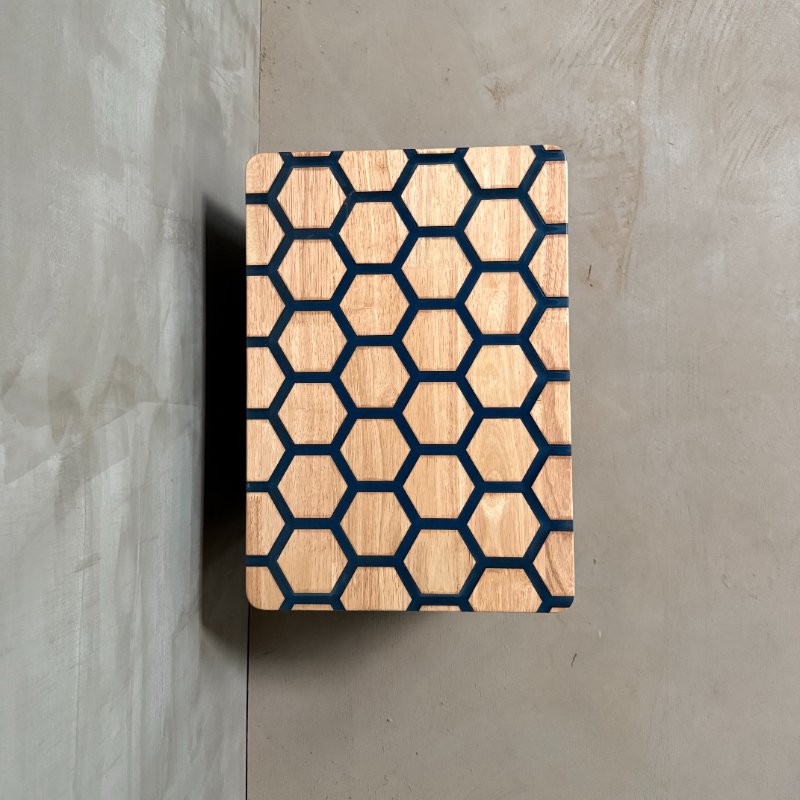 #發光桌 #實木製作 #環氧樹脂 #Epoxy木作 #CNC雕刻 #露營家具 #戶外設計 #燈光模組 #機能美學 #木質風格 #創意木作